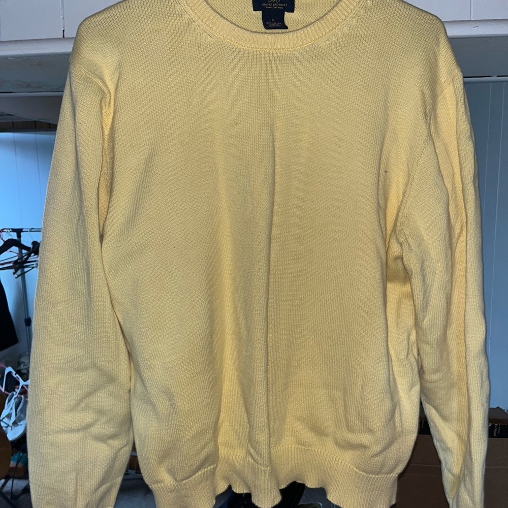 Brooks Brothers Men's Soft Yellow Crewneck Sweater